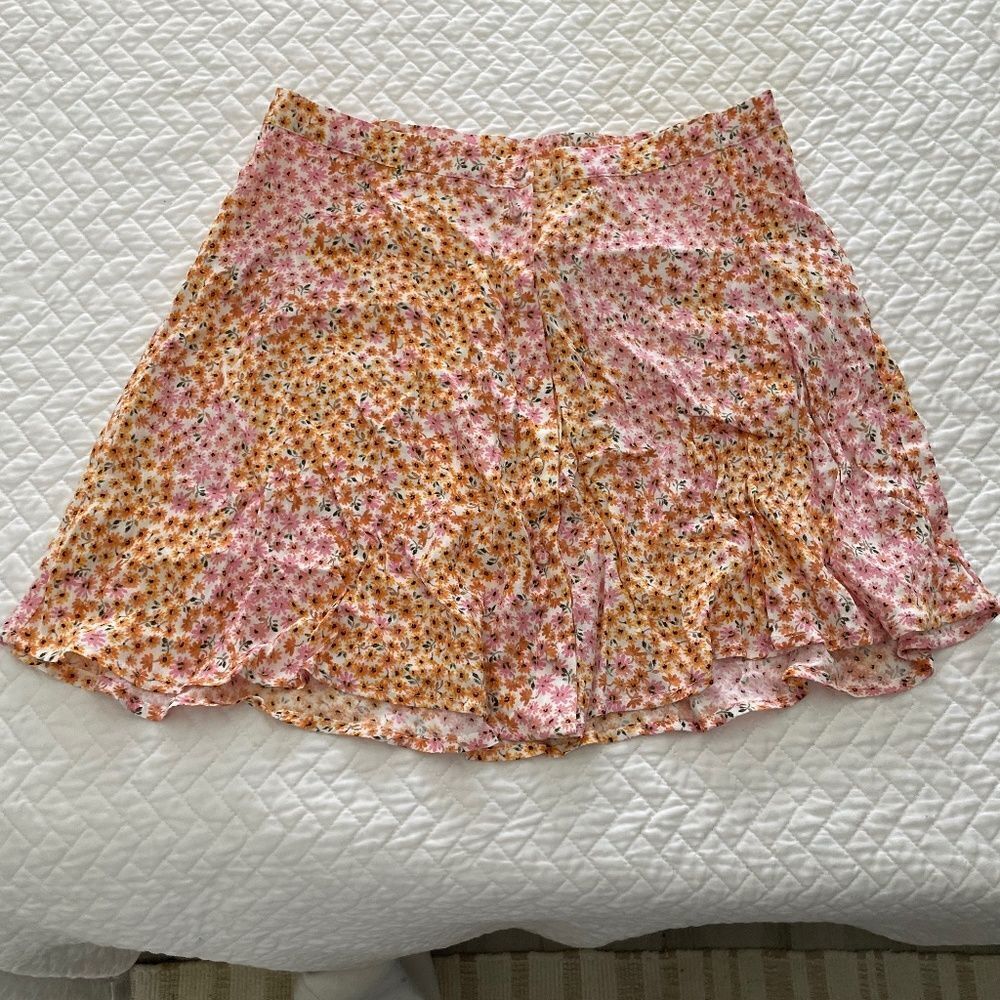 NWT Cotton On Flirty Floral Button Down Skirt - M